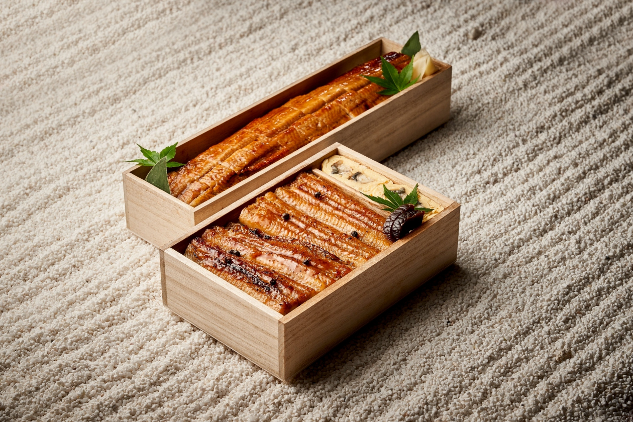 【鰻重】・【鰻寿司】を期間限定販売