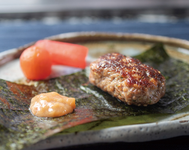 松阪牛と松阪豚 梅肉海苔巻き