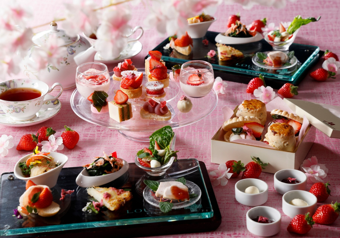 画像：LOUNGE PLUS(ラウンジプラス) で3/1~4/30に提供する「桜といちごのアフタヌーンティー」