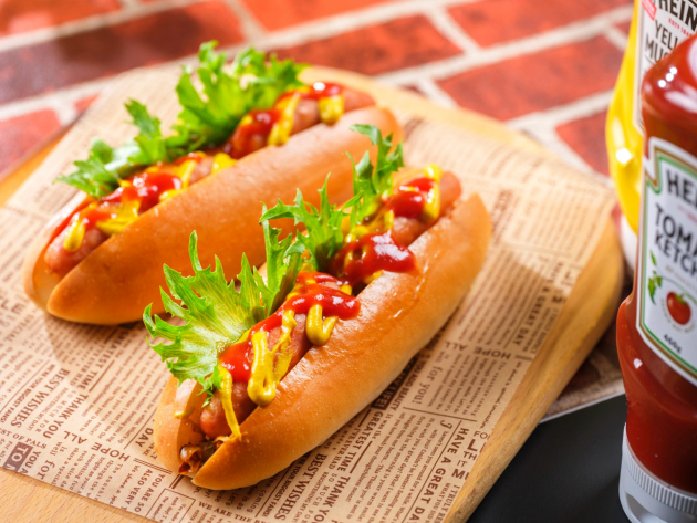 BEER GARDEN：ホットドックの料理イメージ