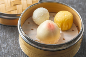 中国料理 四川：中華バル桃饅頭、ココナッツ団子、蒸しカステラのイメージ