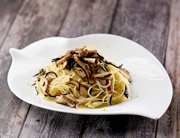 原木椎茸と伊勢ひじきの和風パスタ