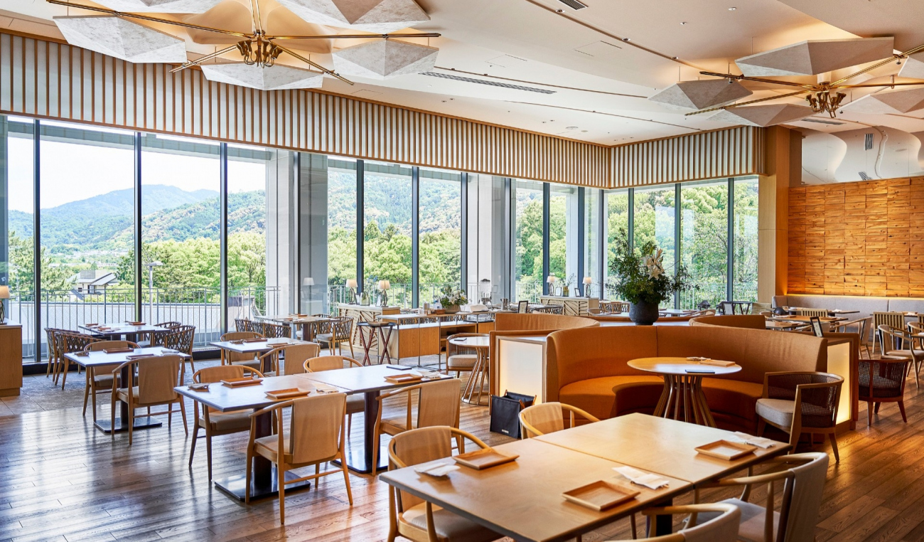 洛空店内