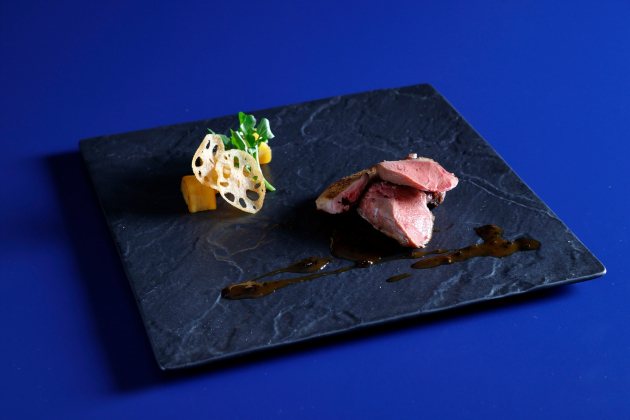 画像：ZK欧風料理「フランス産鳩のロースト トリュフソース」