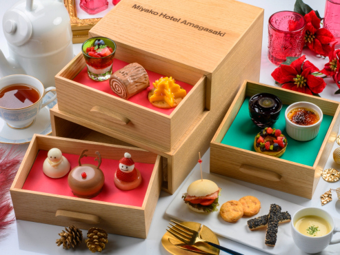 ロビーラウンジ ザ･ラウンジ＆ケーキショップ：クリスマスアフタヌーンティーの料理イメージ