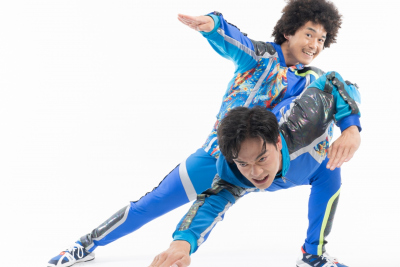 ニューイヤーブッフェ:コメディブレイクダンスショー  しょぎょーむじょーブラザーズ