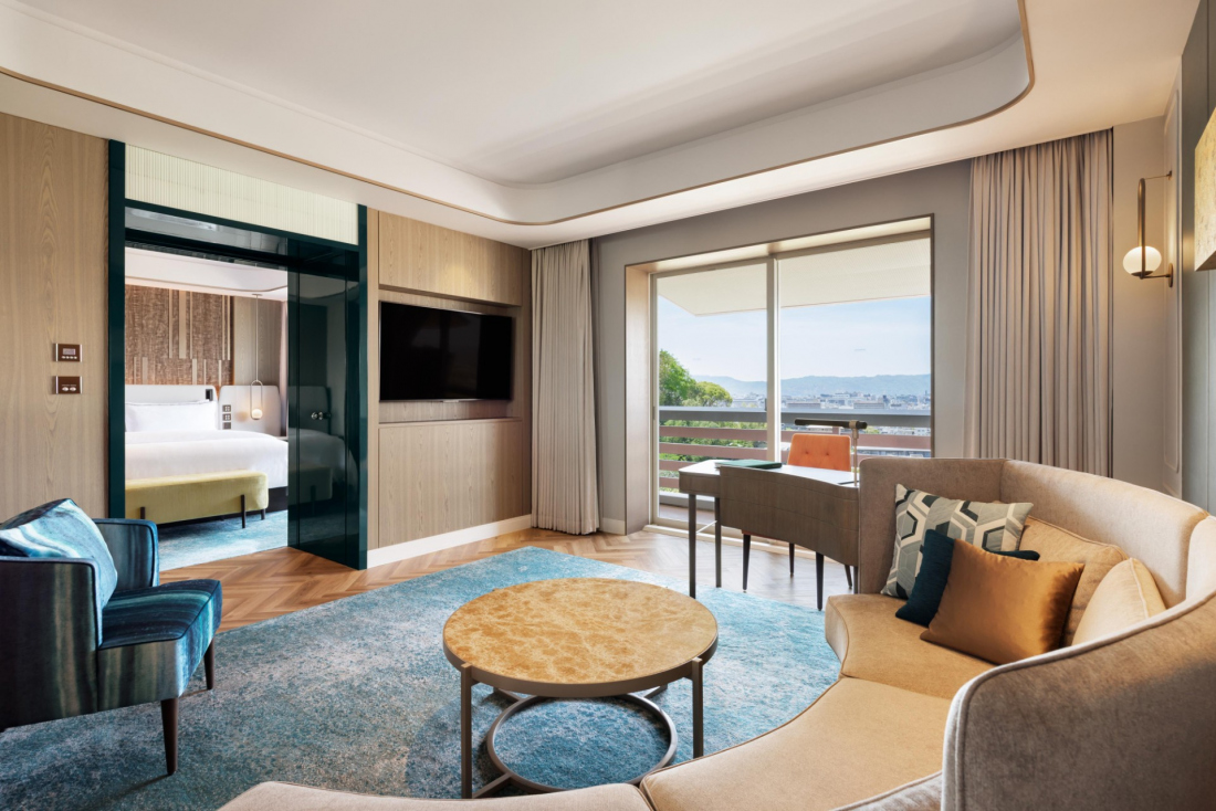 ジュニアスイート平安京ビュー 1キングベッド