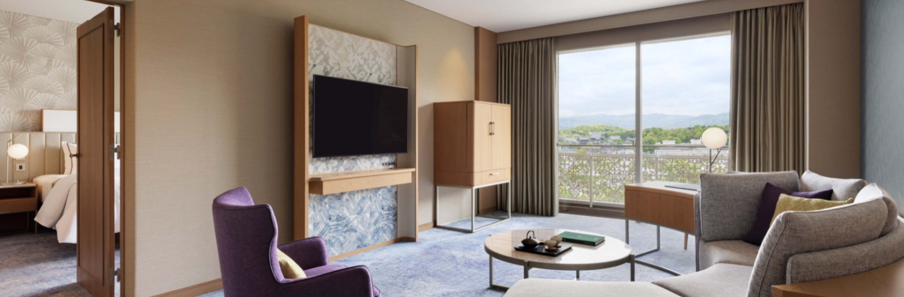 ラグジュアリースイート平安京ビュー 2ダブルベッド