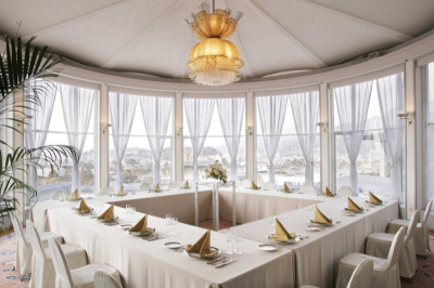 サーキュラールーム