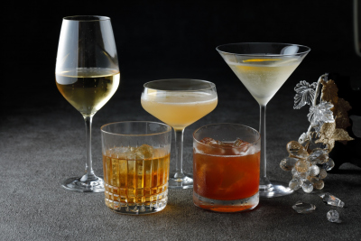 ウイスキーやカクテル　イメージ