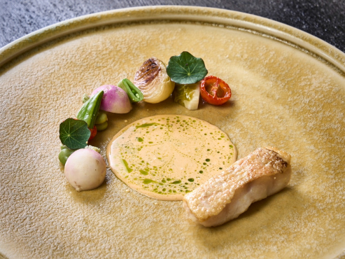 甘鯛のポワレ　ウニ風味のソース・ヴァン・ブラン