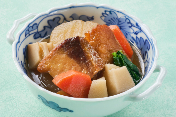 日本料理つのくに：お魚と大根の煮付けの料理イメージ