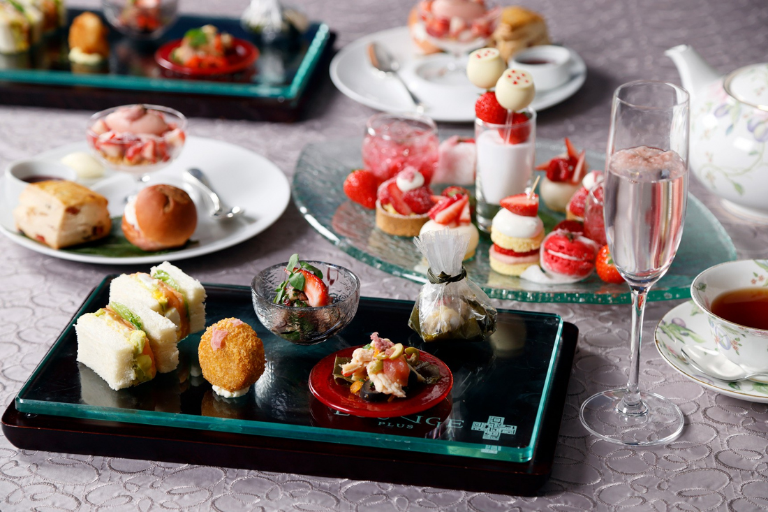 画像：LOUNGE PLUSのアフタヌーンティー