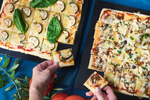 ピッツァ　メランザーネ（茄子のピッツァ） ・ピッツァ　ボスカイオーラ（茸のピッツァ）