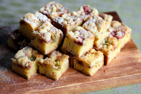 画像：ミートフェスティバル2026「ラズベリーとリュバーブのクランブルタルト」