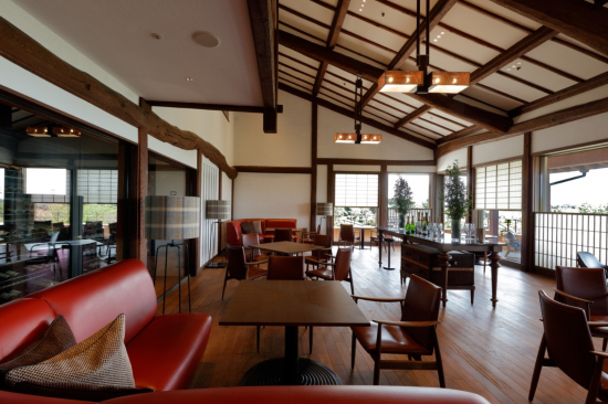 カフェ ＆ ワインバー「リアン」店内