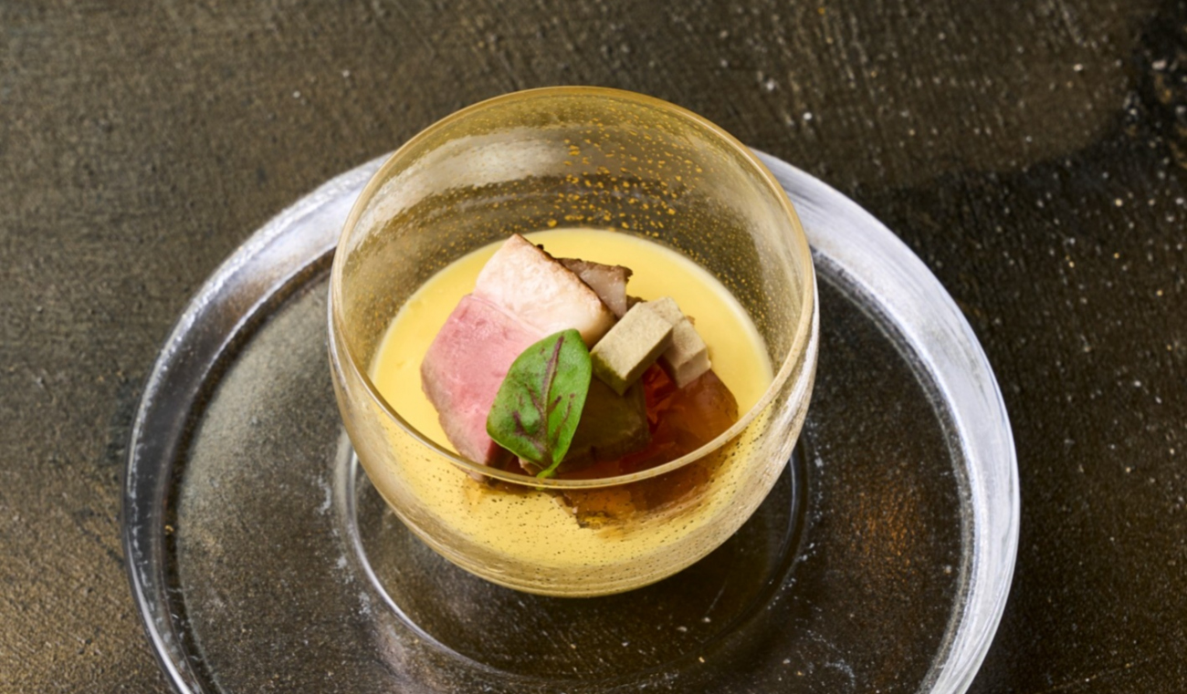 とうもろこしのムースに京鴨のロティ　フォアグラのコンフィ