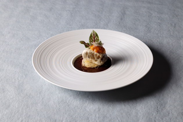 ZK欧風料理 6月「雲丹と穴子のベッカフィーコ バジル風味」