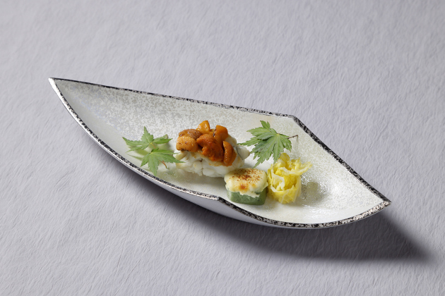 ZK日本料理 5月「（焼き物）鮎魚女 雲丹焼き」