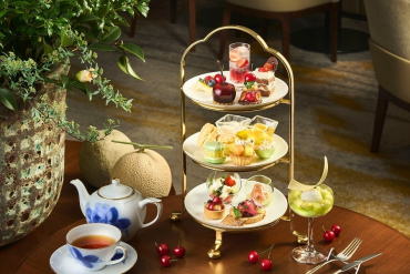 画像：ウェスティン都ホテル京都_メロンとさくらんぼアフタヌーンティー