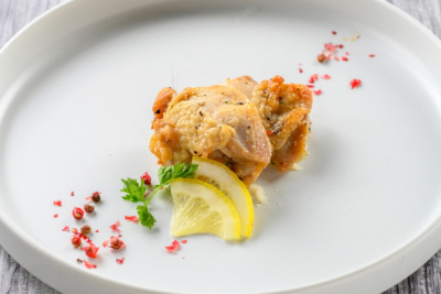 鶏肉のレモンペッパー焼き｜GW特別ブッフェイメージ