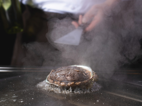 鉄板焼レストラン「山吹」