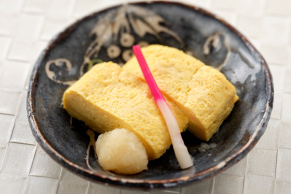 日本料理つのくに：出汁巻き玉子の料理イメージ