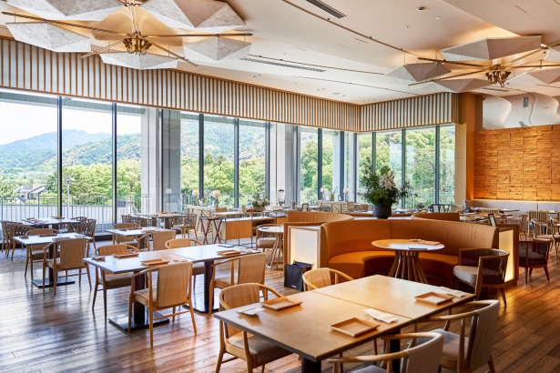 洛空店内